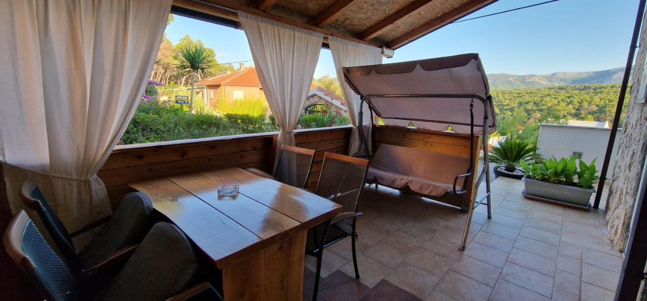 Apartmani Dutkovic Vrboska Extérieur photo