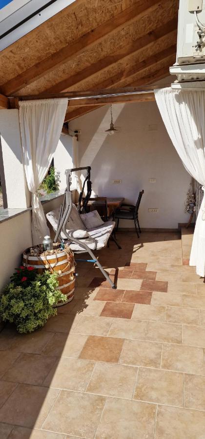 Apartmani Dutkovic Vrboska Extérieur photo