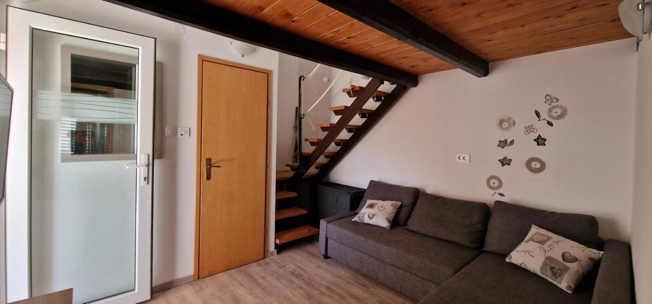 Apartmani Dutkovic Vrboska Extérieur photo