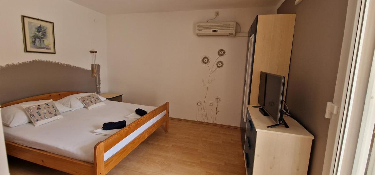 Apartmani Dutkovic Vrboska Extérieur photo